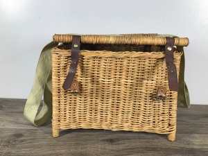 lot 254 image: Vintage Woven Wicker Fishing Creel Basket