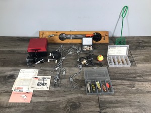 lot 261 image: Lot of Fishing Items