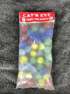 lot 280 image: Vintage bag of Cats Eye Marble King Marbles