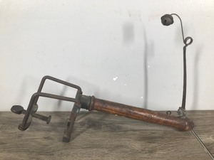 lot 321 image: Some Sort of Fishing Device that is Really Old
