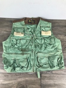 lot 330 image: Vintage Hurricane International 100% Cotton Fishing Vest - Size M
