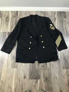 lot 370 image: Vintage US Navy Blues Wool Coat with Ranking on the Sleeve