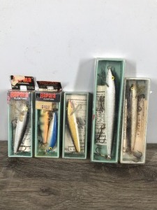 lot 385 image: Lot of 6 Rapala Fishing Lures in Original Boxes