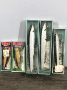 lot 386 image: Lot of 5 Rapala Fishing Lures in Original Boxes