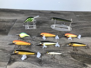 lot 393 image: Lot of 10 Fishing Lures