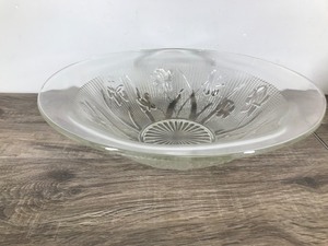 lot 415 image: Clear Iris & Herringbone Straight Edge 11 Large Fruit Bowl