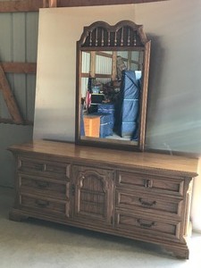 lot 4 image: Vintage Thomasville  Solid Wood 9 Drawer Dresser with Mirror