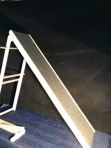 lot 443 image: Large Wood Carpeted Doggy Ramp