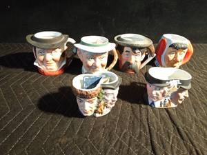 lot 193 image: 6 Vintage Toby mugs (1 signed by artist)