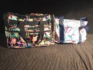 lot 188 image: Thirty-One reusable shopping bag and a owl world travel bag