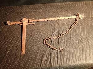 lot 139 image: Fence tightener