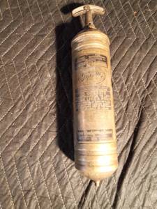 lot 121 image: Vintage brass Pyrene fire extinguisher