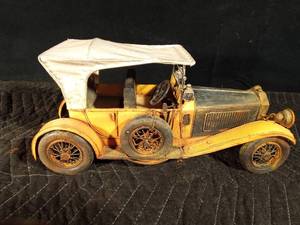 lot 48 image: Vintage tin Rolls Royce replica