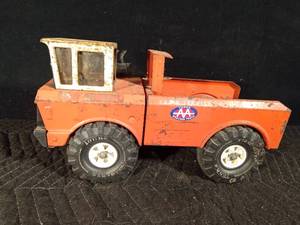lot 45 image: Vintage Metal Tonka AAA wrecker truck