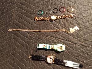 lot 159 image: 3 Watches and Snoopy necklace