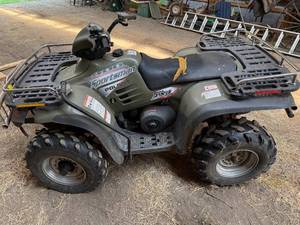 lot 6 image: Polaris Sportsman 400 ATV with 4x4 Capability