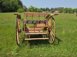 lot 77 image: Vintage Wooden Horse-Drawn Buggy