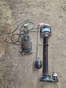 lot 117 image: Utility and Thermoplastic Pedestal Sump Pump Set