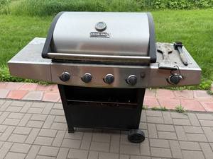 lot 126 image: Used Savor Pro Gas Grill with Side Burner and Accessories