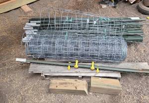 lot 147 image: Lot of Metal Fence Posts and Wire Roll Fencing