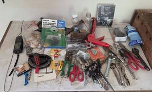 lot 155 image: Collection of Assorted Hand Tools and Accessories