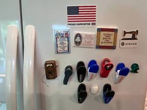 lot 161 image: Collection of Quilting Themed Fridge Magnets and Bag Clips
