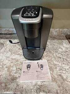 lot 163 image: Keurig Single-Serve Coffee Maker K-Elite Model
