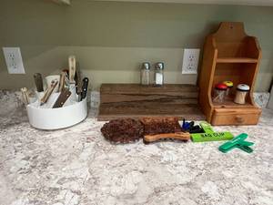 lot 165 image: Kitchen Set with Utensil Holder, Knife Set, Spice Rack, and More