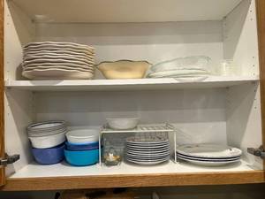 lot 176 image: Assorted Dinnerware Collection - Gibson, Avonlea, Corelle