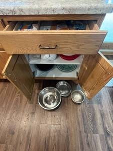 lot 186 image: Collection of Kitchenware and Office Supplies - Junk Drawer & More
