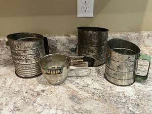 lot 188 image: Collection of Vintage Metal Flour Sifters