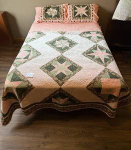 lot 225 image: Full SZ Bed w Frame & Handcrafted Quilted Bedspread and Pillow Shams Set