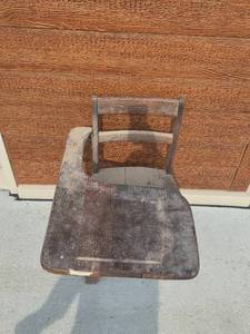 lot 259 image: Vintage Wooden Student Desk Chair with Integrated Writing Surface