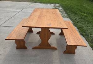 lot 263 image: Natural Wood Picnic Table with Benches Set