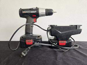 lot 298 image: Craftsman C3 19.2 Volt Cordless Drill with 315.CH2020 Battery Charger