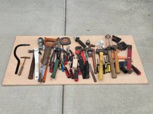 lot 319 image: Assorted Collection of Hand Tools Including Hammers, Saws, and Screwdrivers