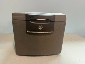lot 347 image: Fireproof and Waterproof Safe Box w NO KEY