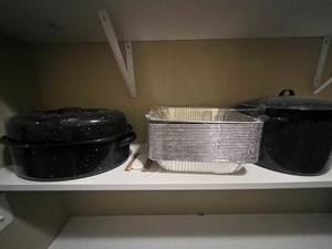 lot 357 image: Set of Cooking Pots and Eco-Foil Half Size Deep Steam Table Pans
