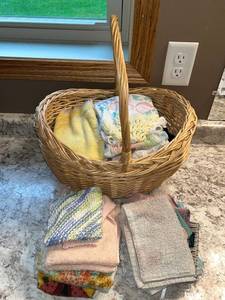 lot 368 image: Large Collection of Assorted Vintage Towels and Textiles in Basket
