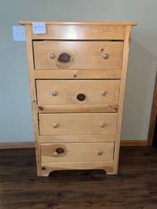 lot 369 image: Wooden Dresser with Drawers and Natural Finish
