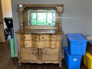 lot 373 image: Antique Oak Sideboard with Mirror and Carved Details