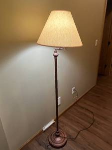 lot 375 image: Antique-Style Bronze Floor Lamp with Fabric Shade