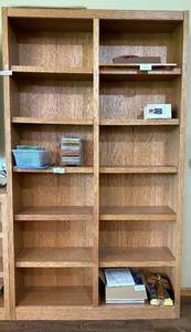 lot 377 image: Tall Wooden Bookshelf with Adjustable Shelves - contents not included