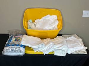 lot 382 image: Collection of Quilting Batting and Fabric Offcuts