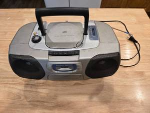 lot 417 image: Philips AZ1010 Boombox with CD Radio Cassette Recorder