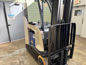 2014 Crown RC5530-30 Counter Balance Forklift