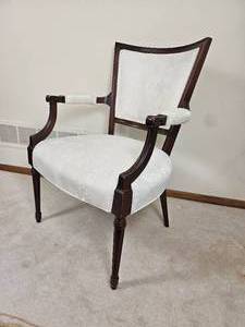 lot 21 image: French Provencial Linen Upholstery Parlor Chair