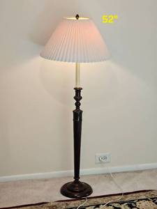 lot 80 image: Turned Wooden Floor Lamp