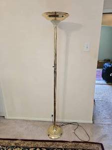 lot 98 image: Polished Brass Torchiere Floor Lamp