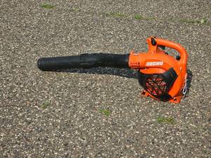 lot 131 image: Gas Echo Leaf Blower